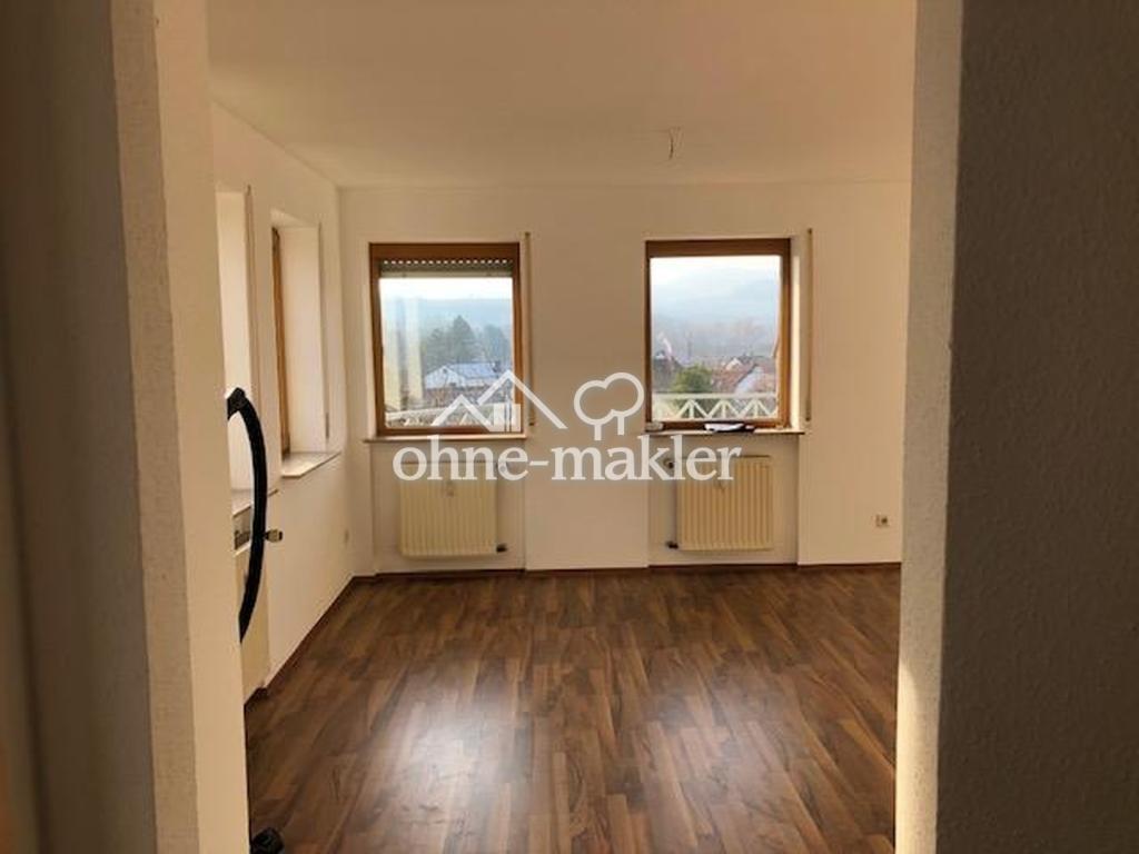 1. OG Wohnzimmer Blick Küche