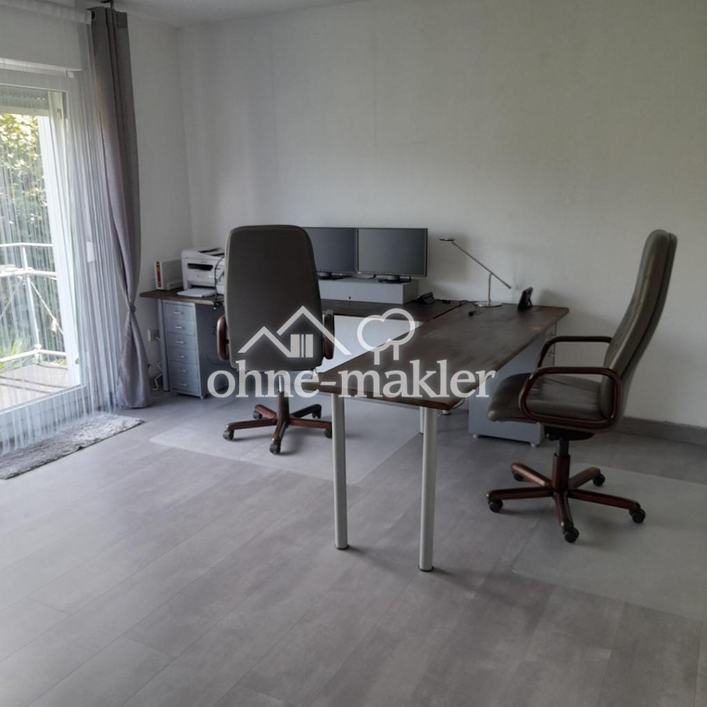 Raum OG mit Balkon
