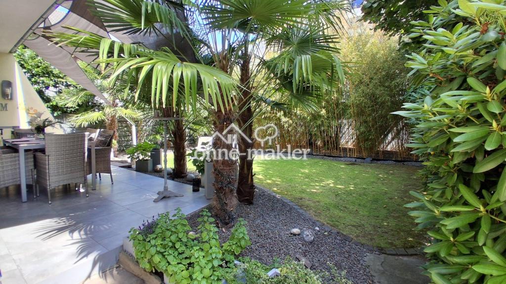 Terrasse und Gartenbereich