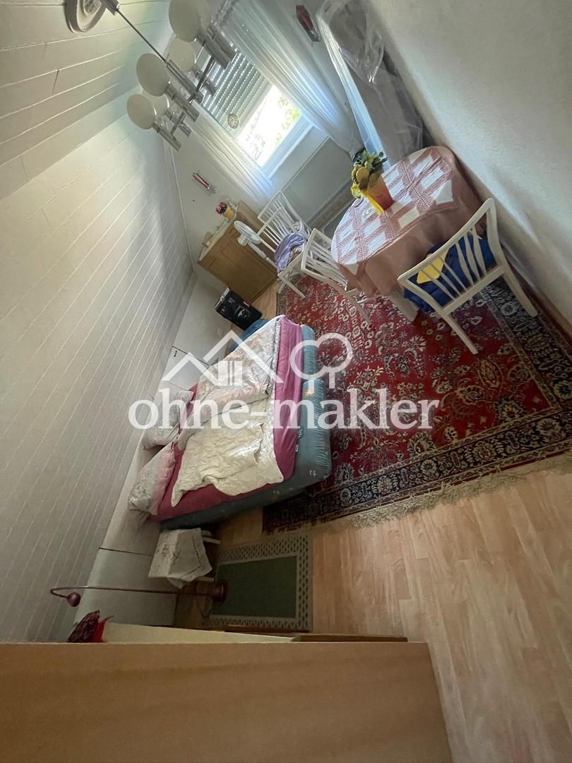 DG Schlafzimmer links