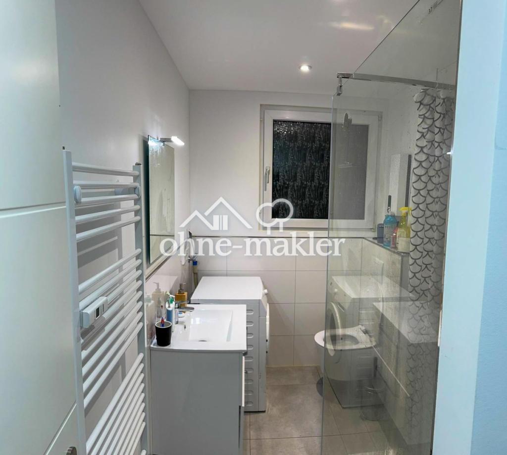 Badezimmer inkl Waschmaschine