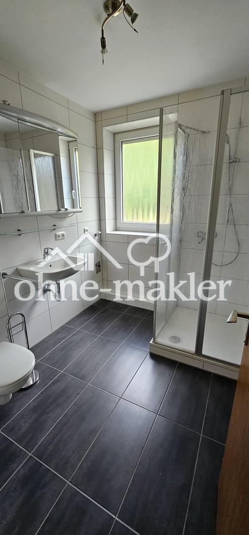 Moderne 2-Zimmer-Wohnung mit Balkon, Stellplatz und Einbauküche – nach Vereinbarung frei - Foto 4