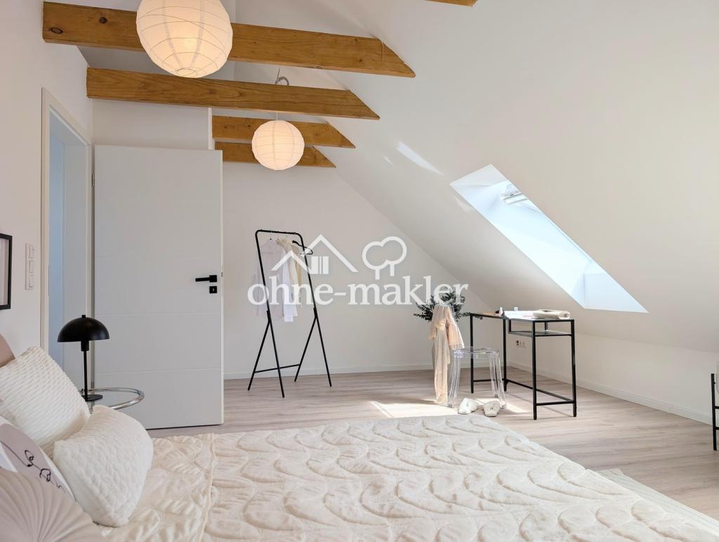 Schlafzimmer (Ansicht 2)