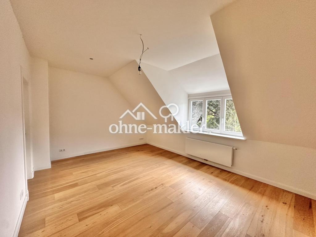 Blick ins mögliche Schlafzi.