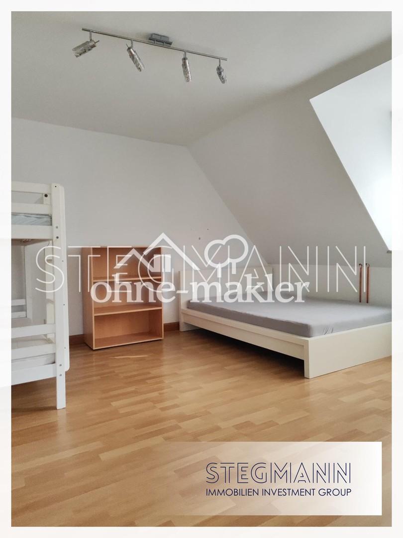 Zimmer 2, OG