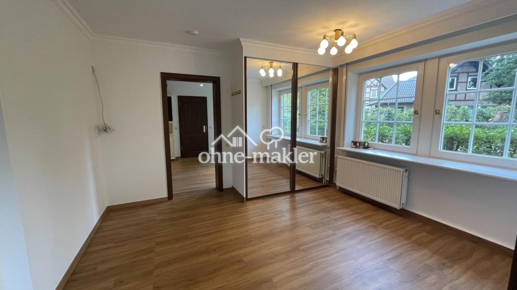 Schlafzimmer m. Spiegelschrank