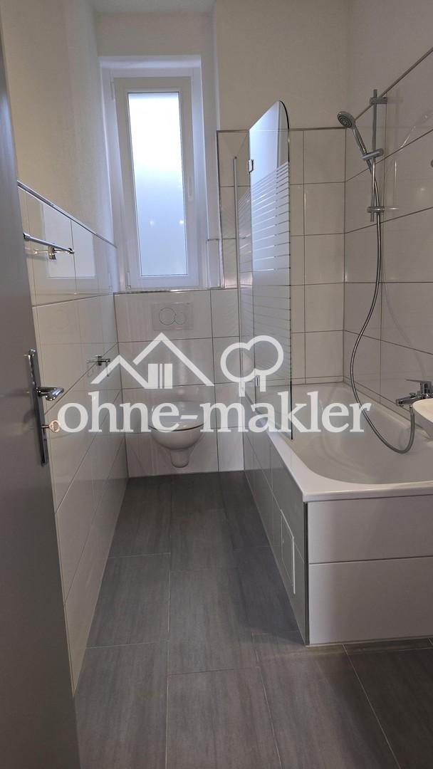 Bad einer renovierten Wohnung