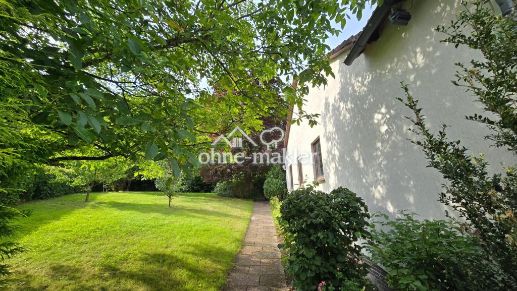 Weg zum Hauseingang, Westseite