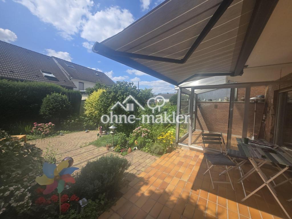 Terrasse mit Wintergarten