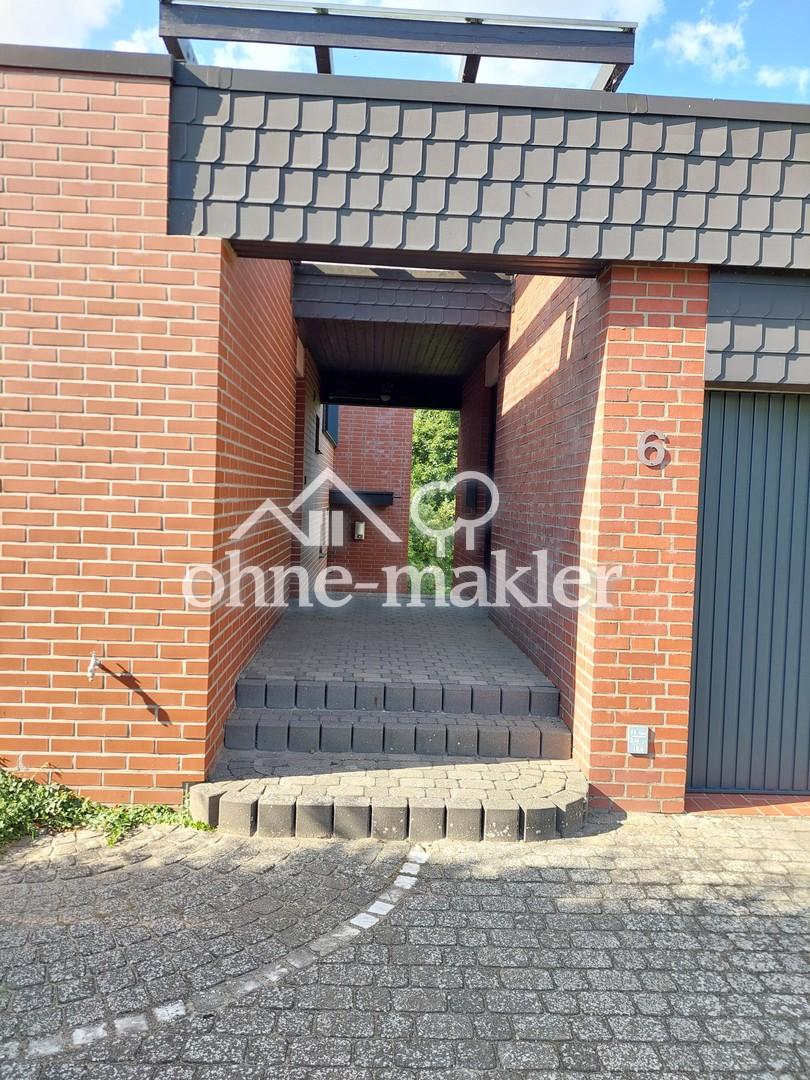 Überdachter Eingangsbereich