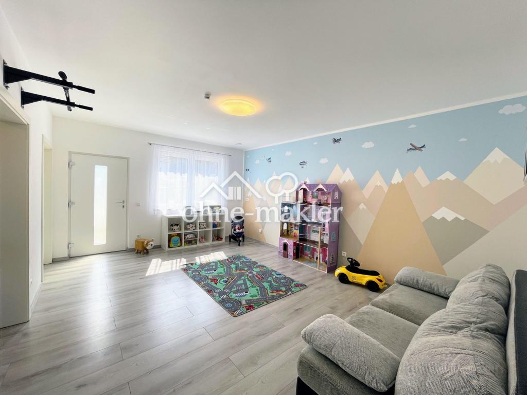 Wohn-/Schlafzimmer ELW