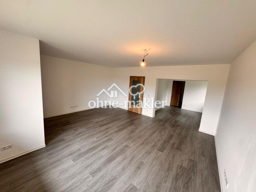 Wohnzimmer/ Esszimmer