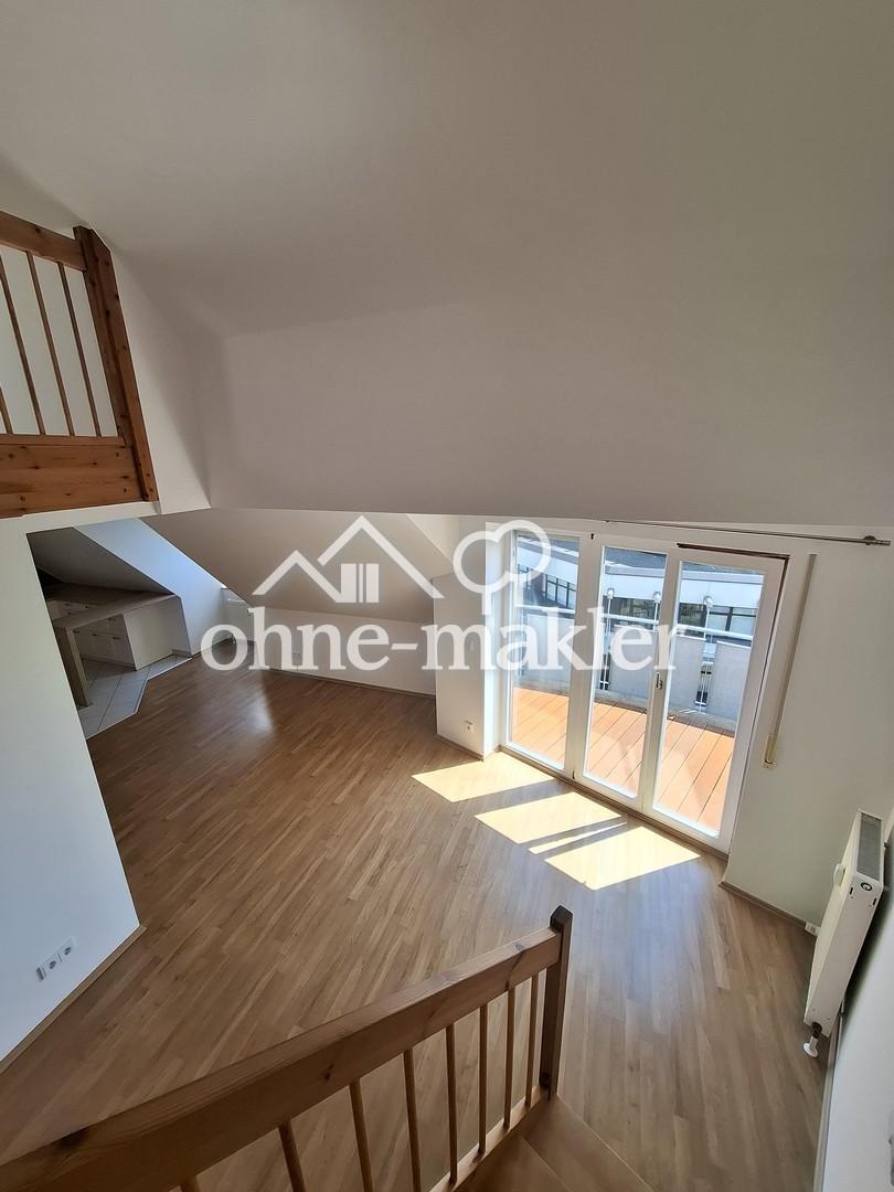 Wohnen/Essen/Balkon