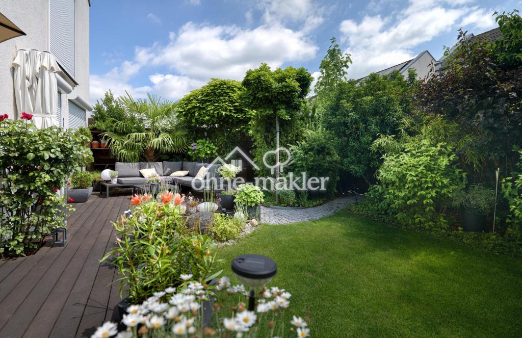Garten mit Terrasse