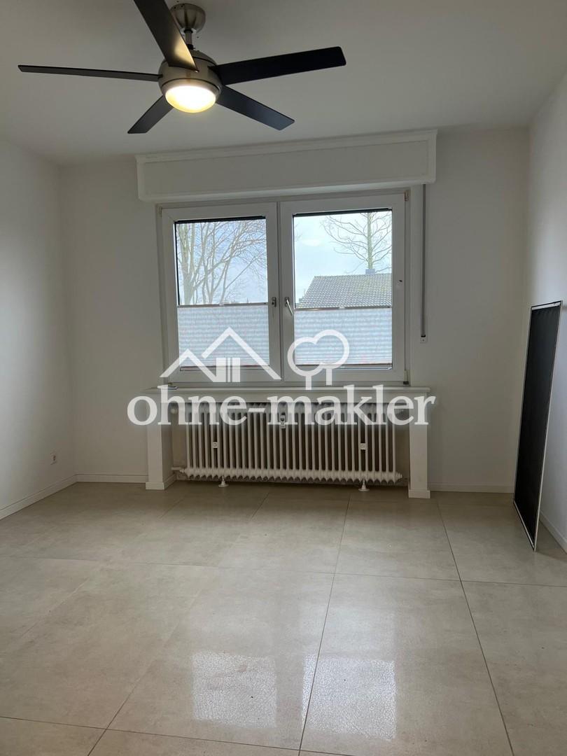 Schlafzimmer 1. OG 