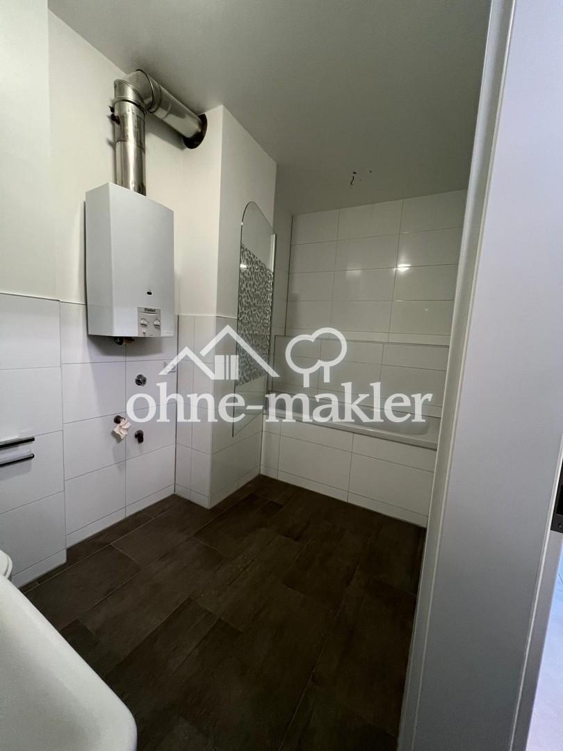 WC Bad mit Wanne 