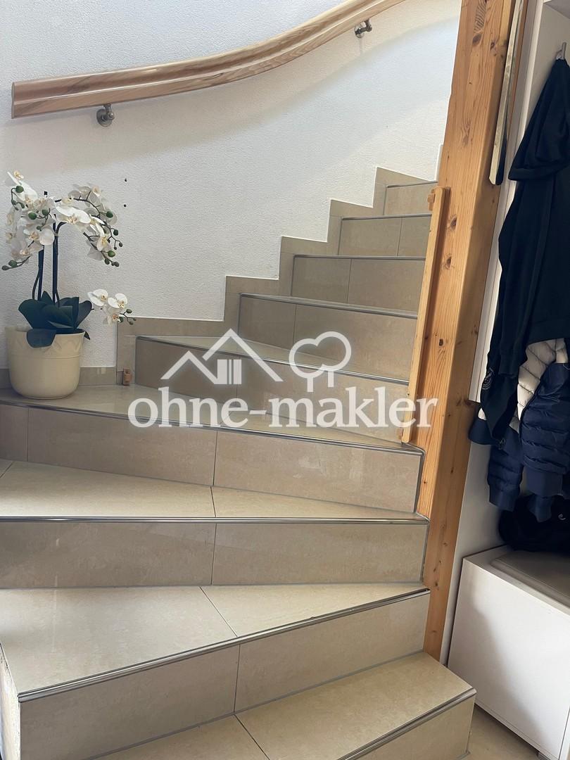 Treppe zum OG