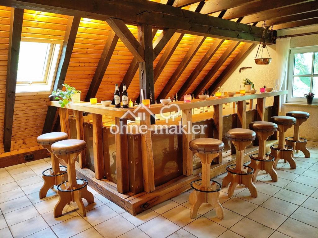 Küche mit Theke 