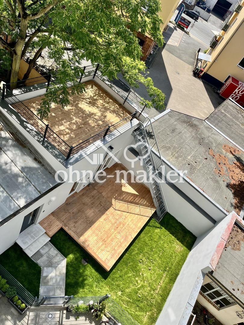 Dachterrasse und Terrasse
