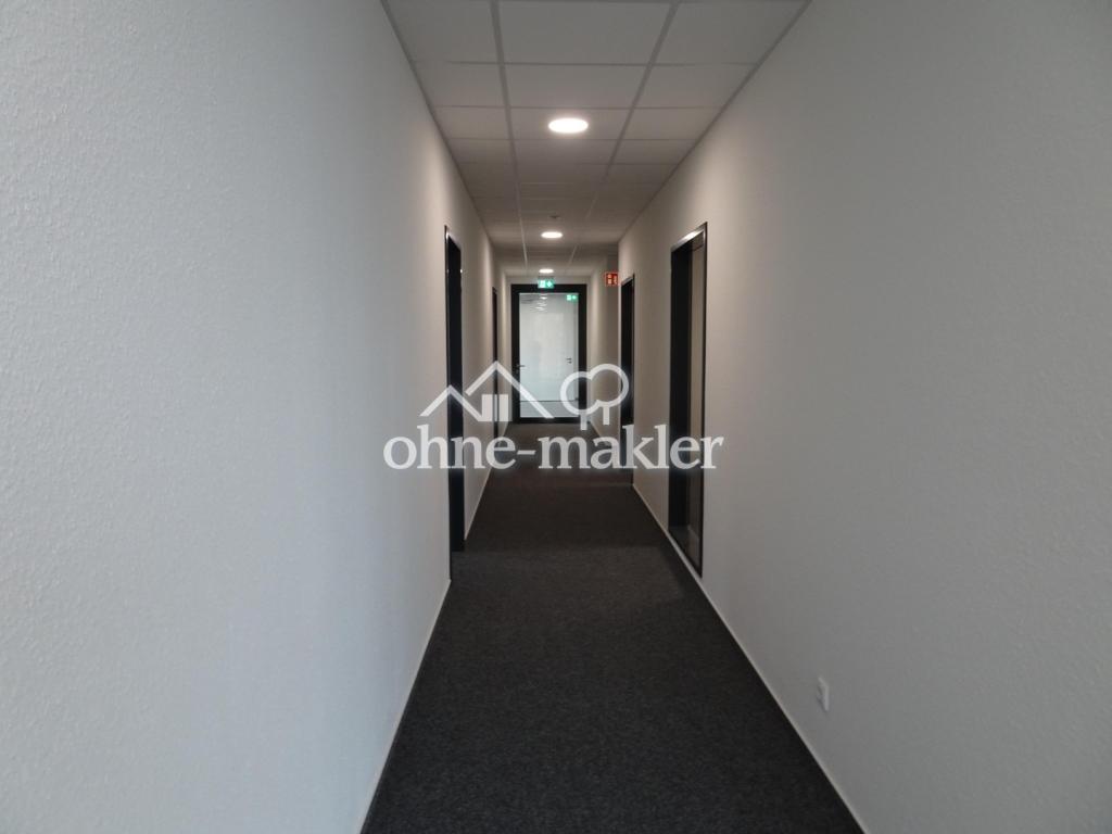 Gang zu den Büros
