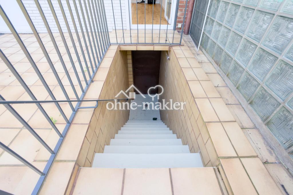 Kellerabgang von Terrasse