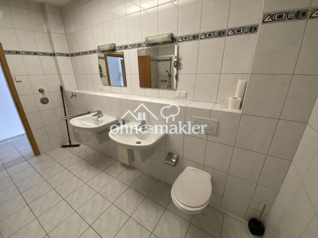Großzügige, gepflegte 2 -Zimmer Wohnung mit großer Terrasse in Hofheim OT Wildsachsen - Photo 4