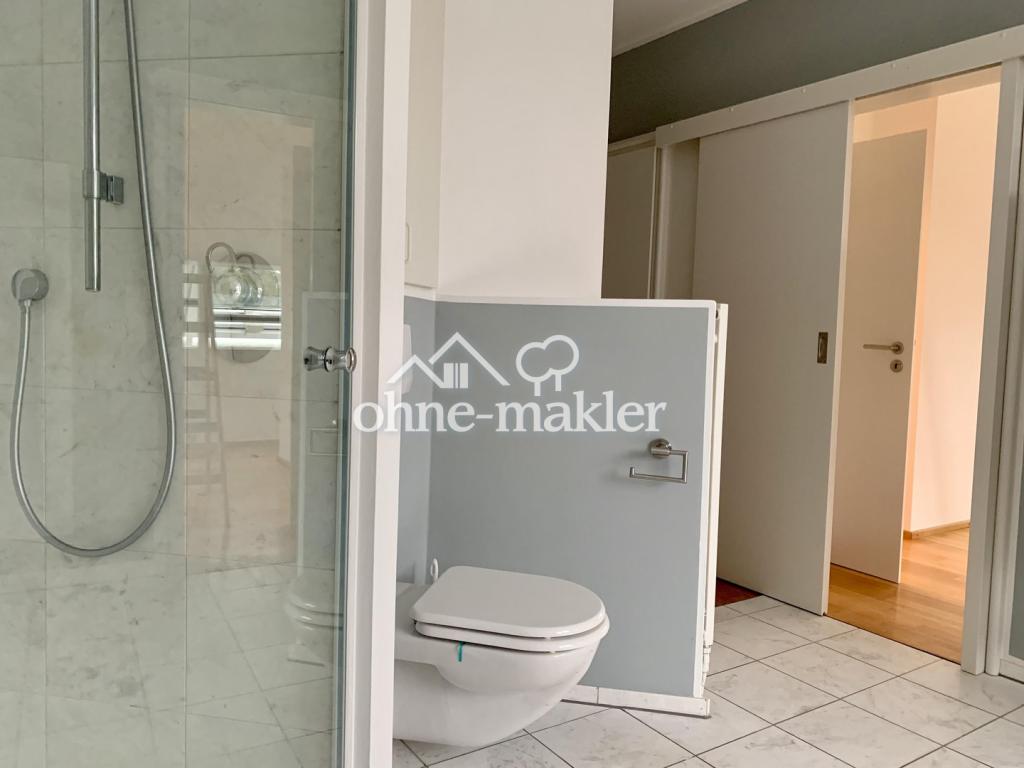 OG Hauptbad Dusche