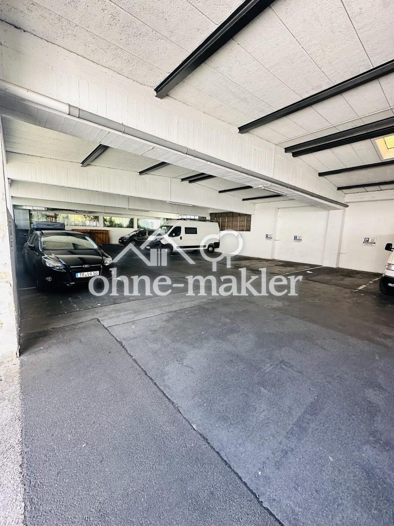 Kundenparkplatz überdacht 