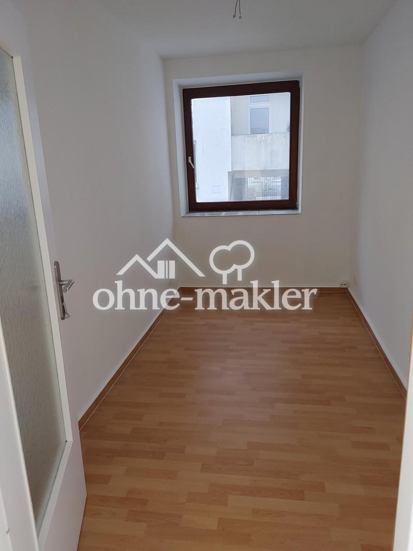kleines Zimmer rechts