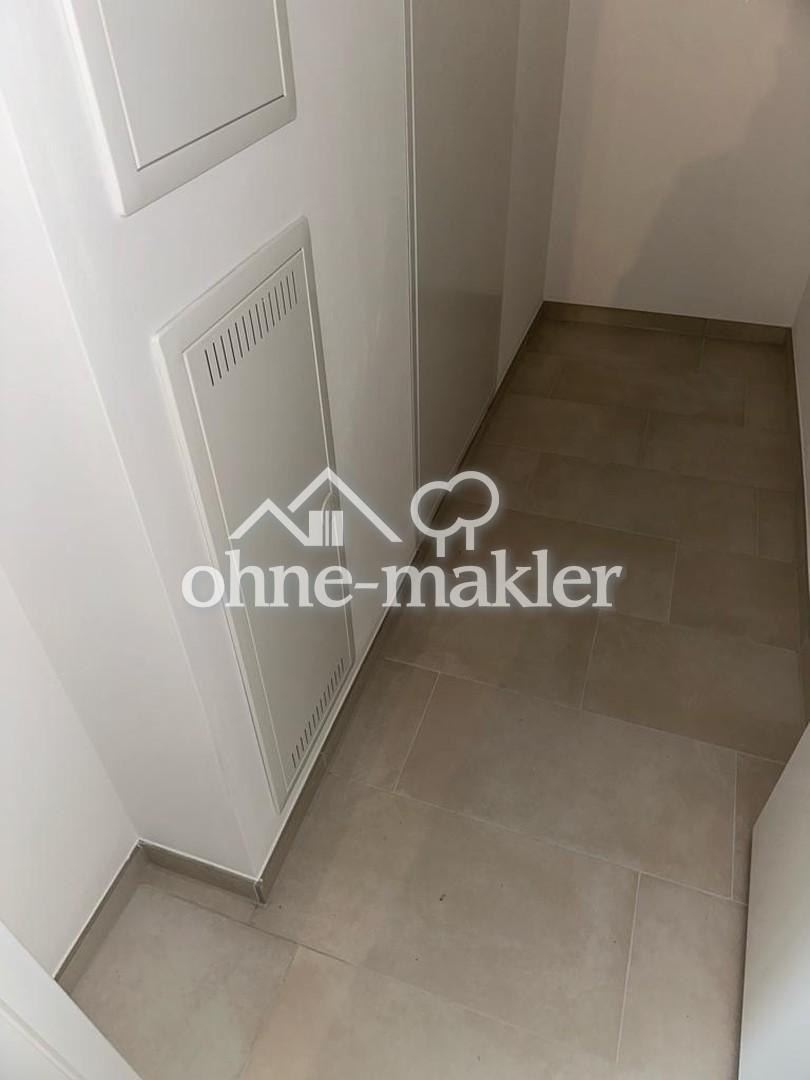 Penthouse Wohnung mit Dachterrasse EBK und E-Tiefgaragenstellplatz - Photo 5