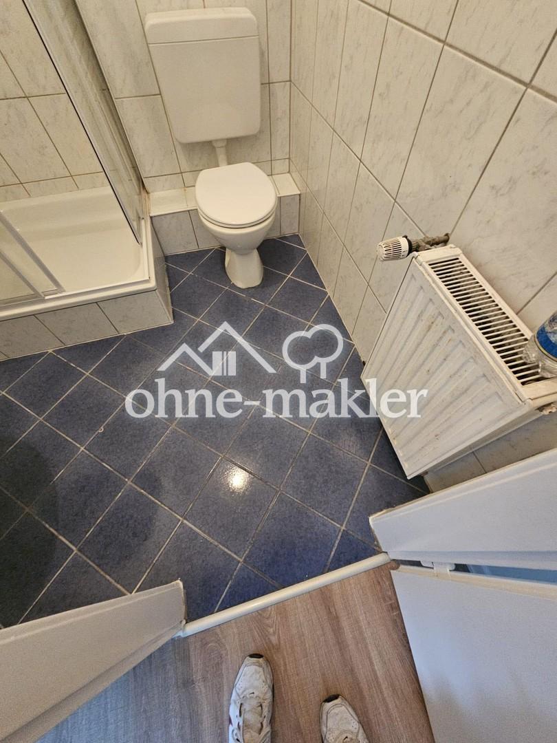 WG geeignet! 4. OG OHNE Aufzug! renovierte 3-Zimmer-Wohnung mit Balkon in Duisburg-Hochfeld - Foto 1