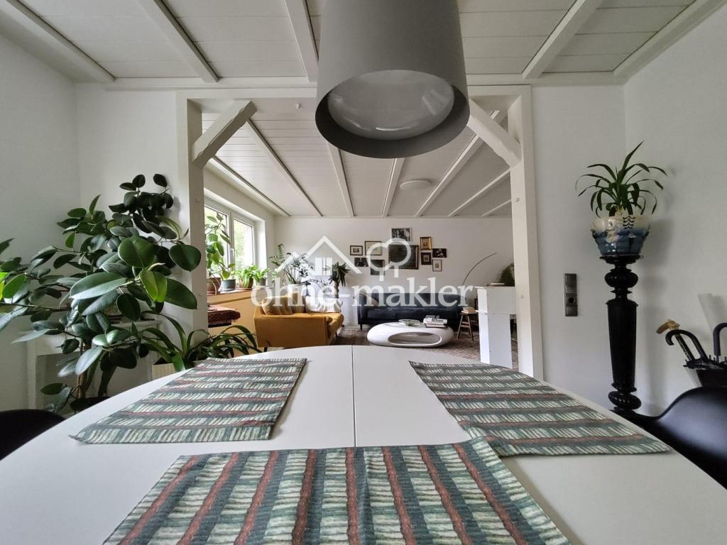 großzügige 4,5 Zimmerwohnung mit Terrasse und Balkon in Duisburg-Neumühl - Foto 2