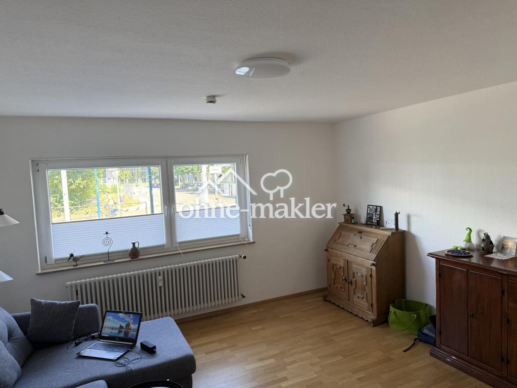 Gepflegte 2 ZKB Wohnung mit Einbauküche - Foto 1