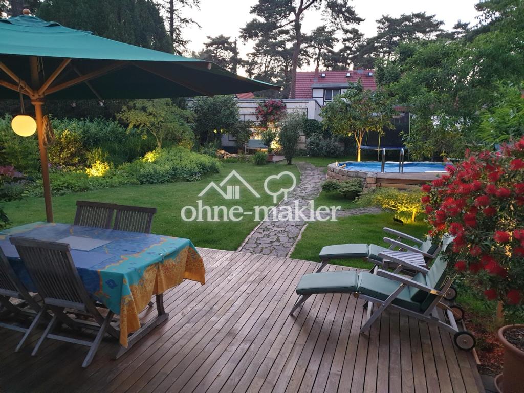 Terrasse und Pool