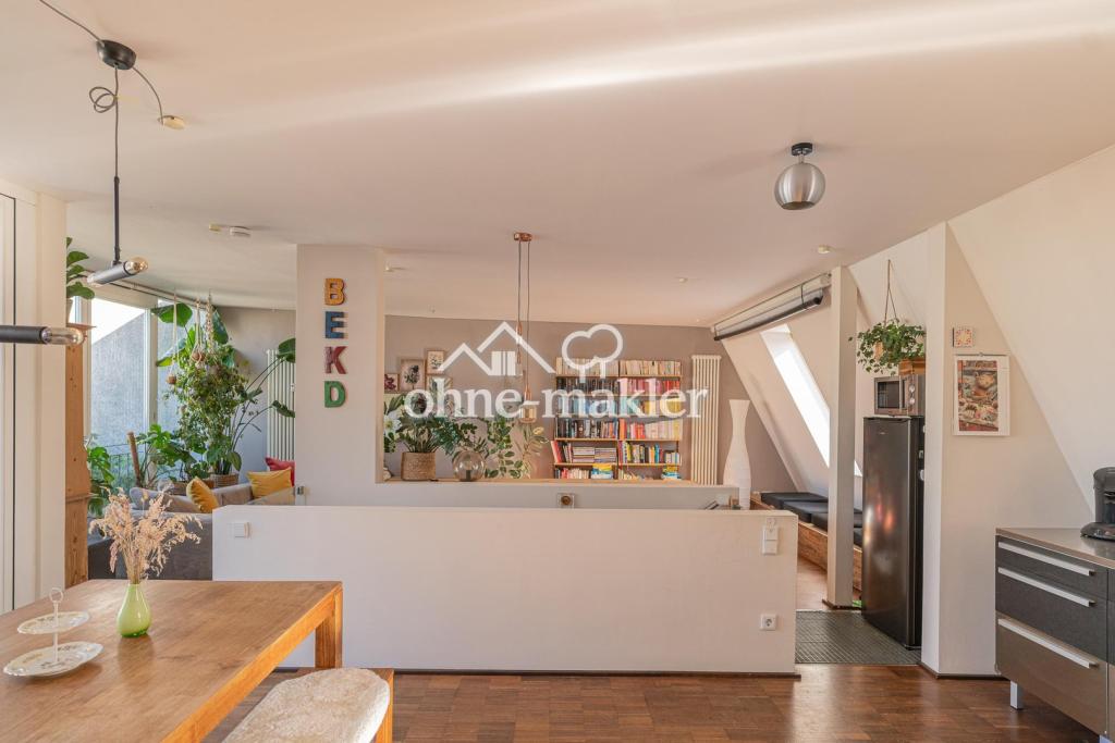 Esszimmer Blick ins Wohnzimmer