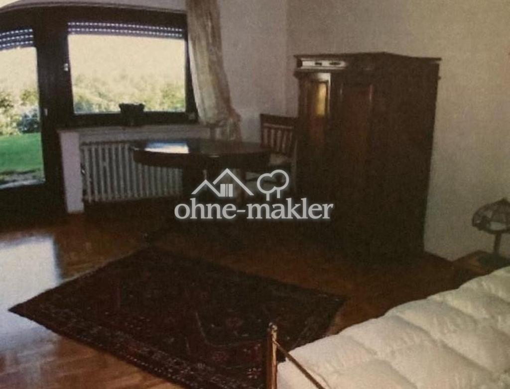 Schlafzimmer UG