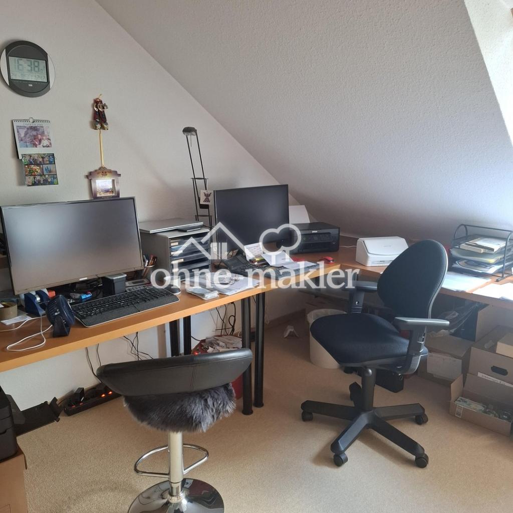 Rechte Seite mit Arbeitsplatz