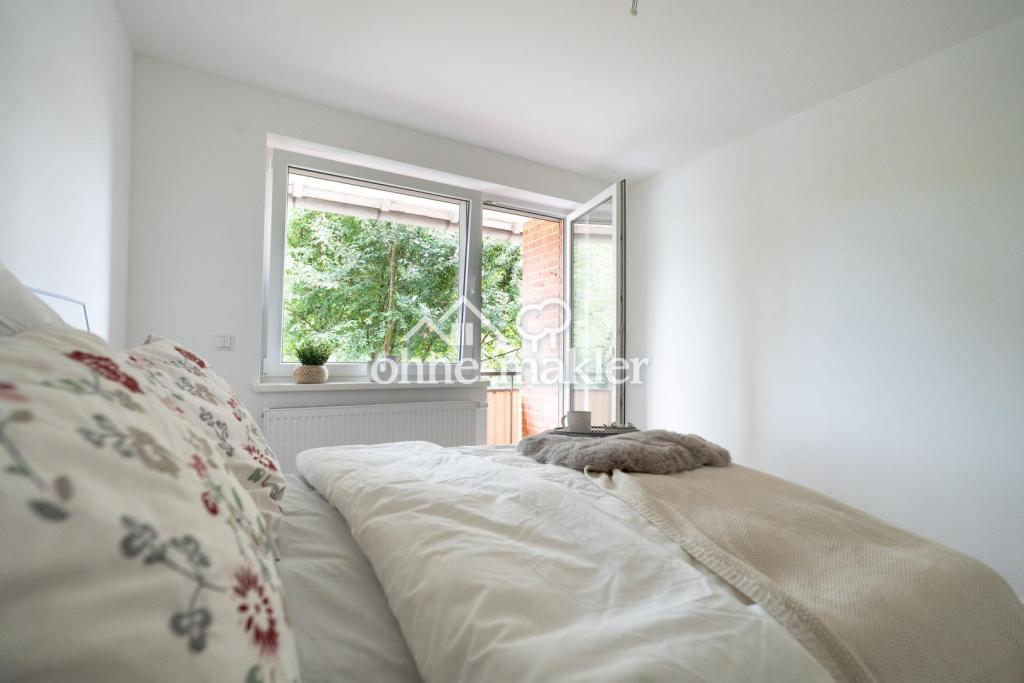 Zimmer 2 mit Balkon