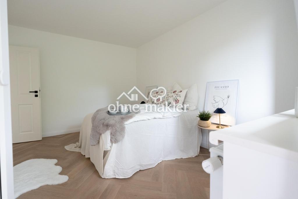Zimmer 2 mit Balkon