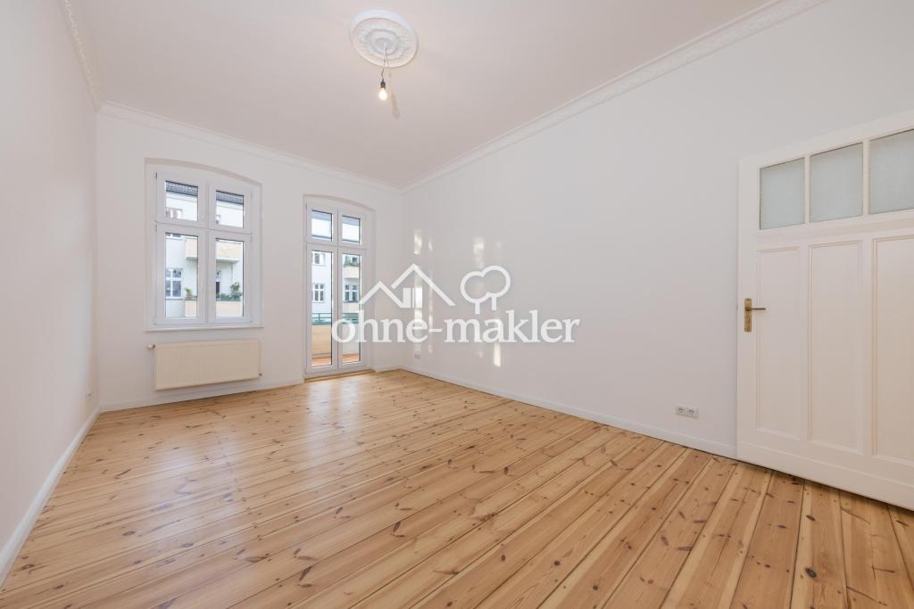 Schlafzimmer mit Balkon