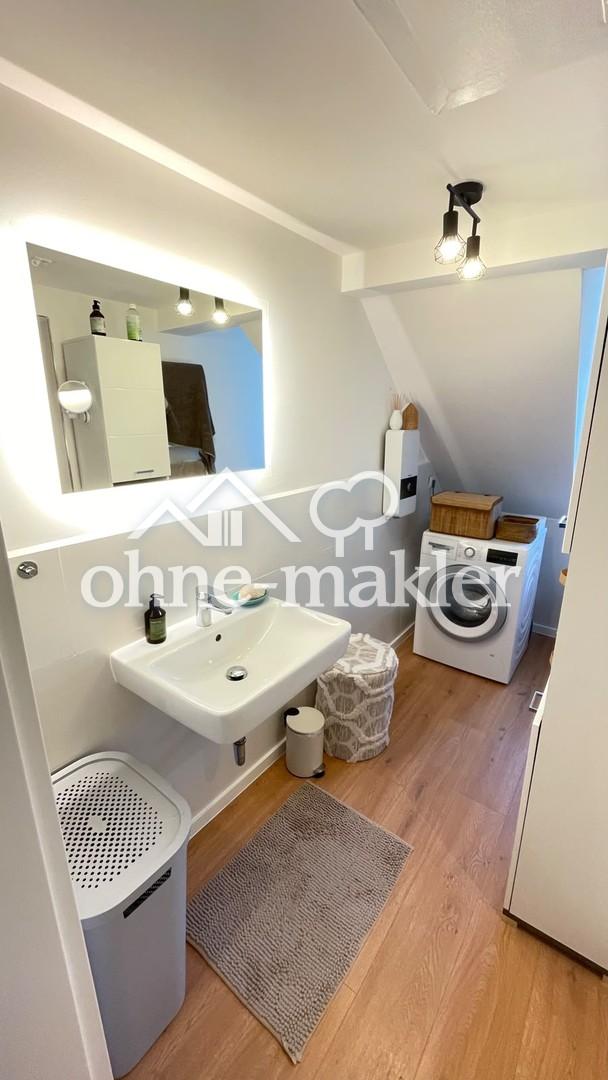 Kernsanierte, helle DG-Wohnung - Foto 4