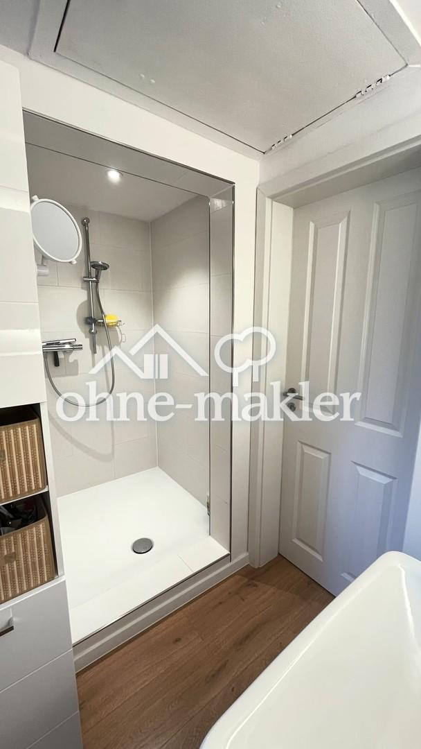 Kernsanierte, helle DG-Wohnung - Foto 5