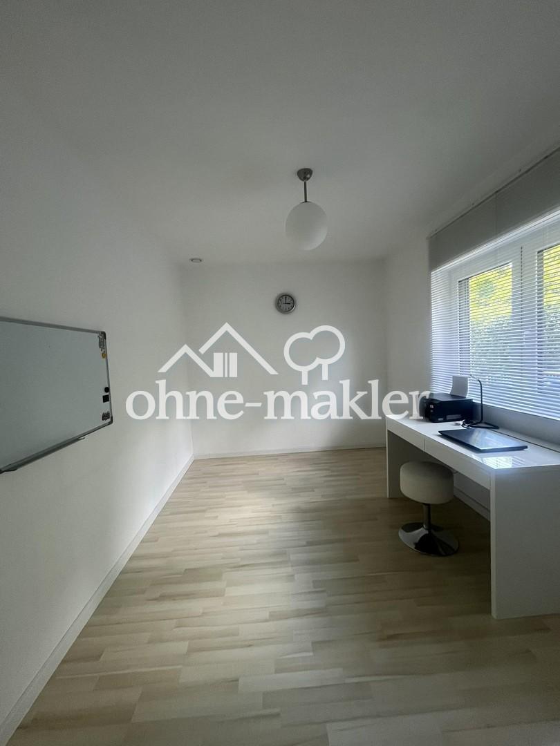 Kinderzimmer 1/ Büro