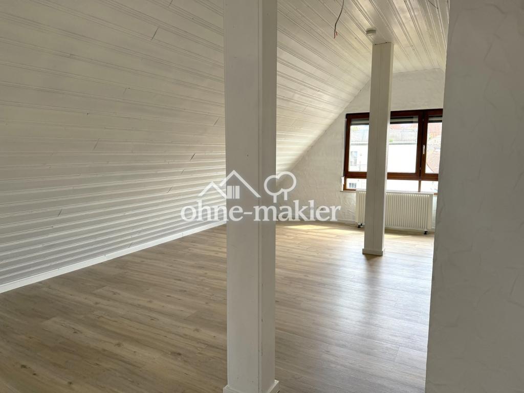 Charmantes 1-Zimmer-Apartment mit Einbauküche im Herzen der Öhringer Altstadt - Photo 5