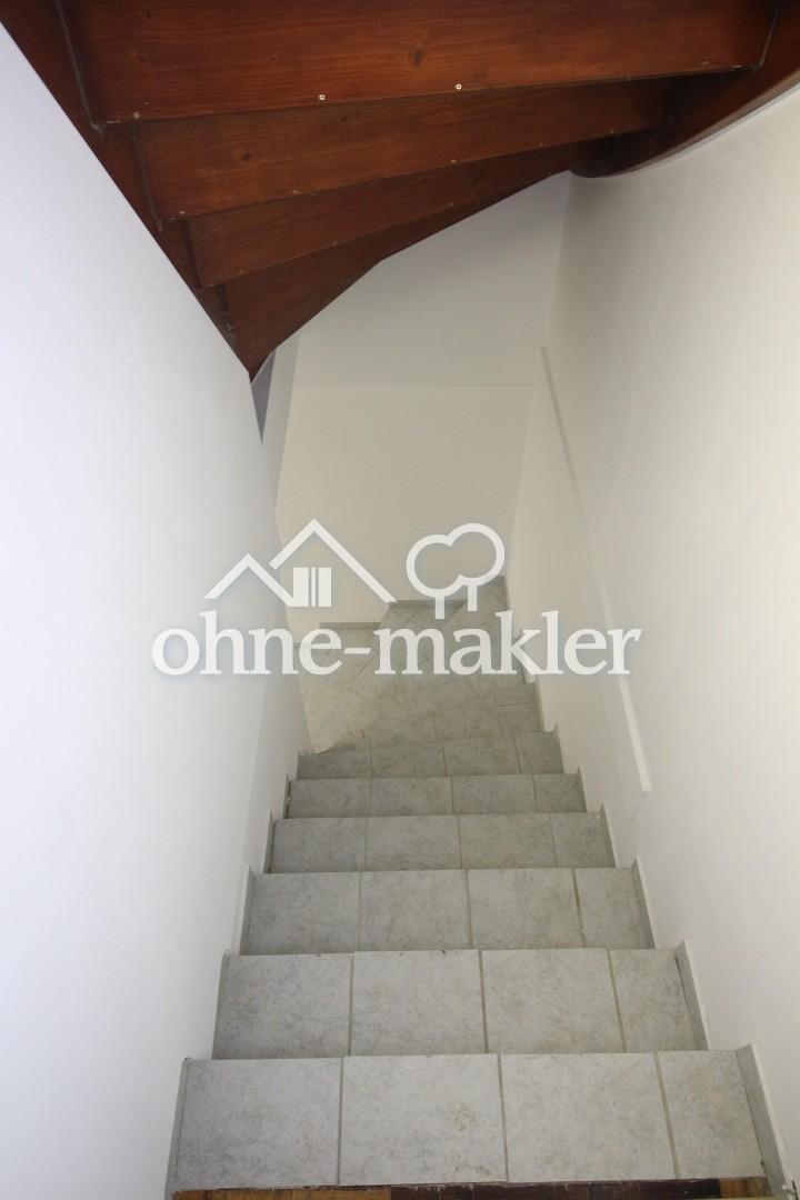 Treppe ins Souterrain