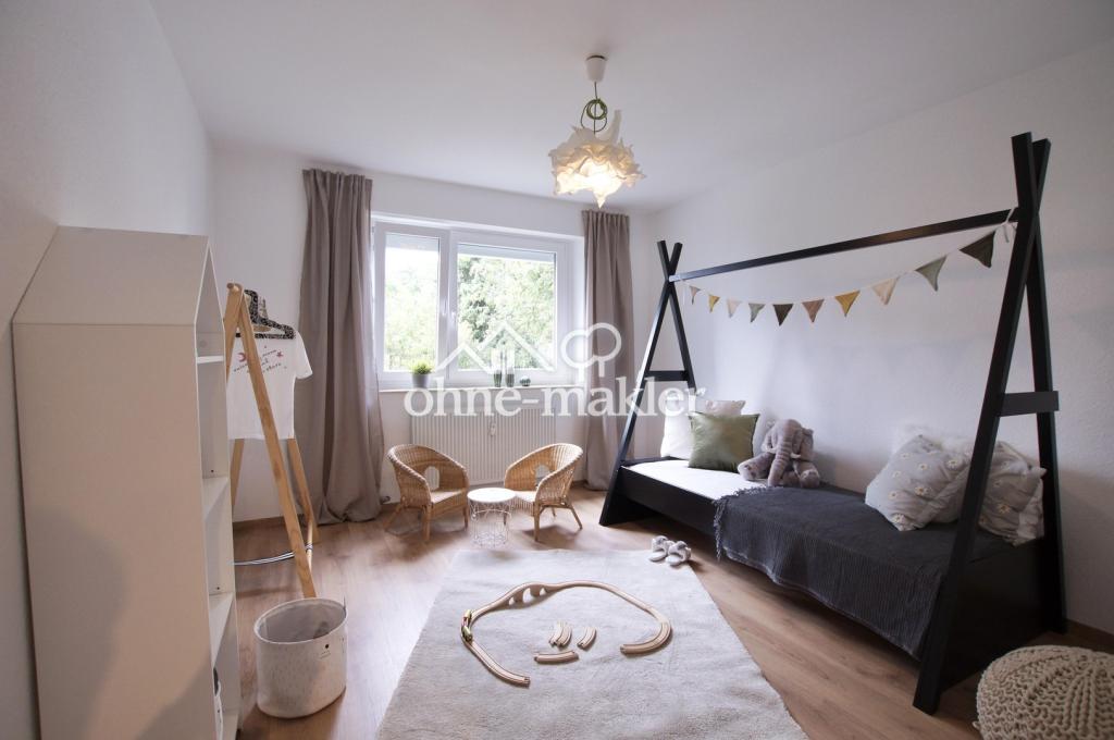 Kinder/ Arbeitszimmer 