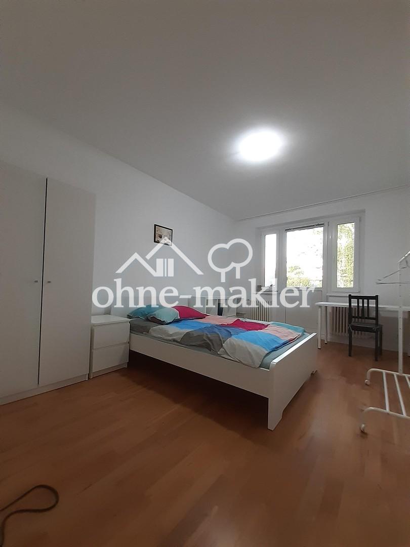 Schlafzimmer 2/ Bedroom 1