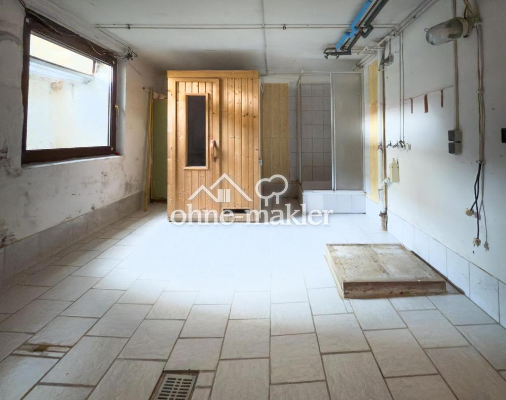 Keller mit Sauna und Dusche