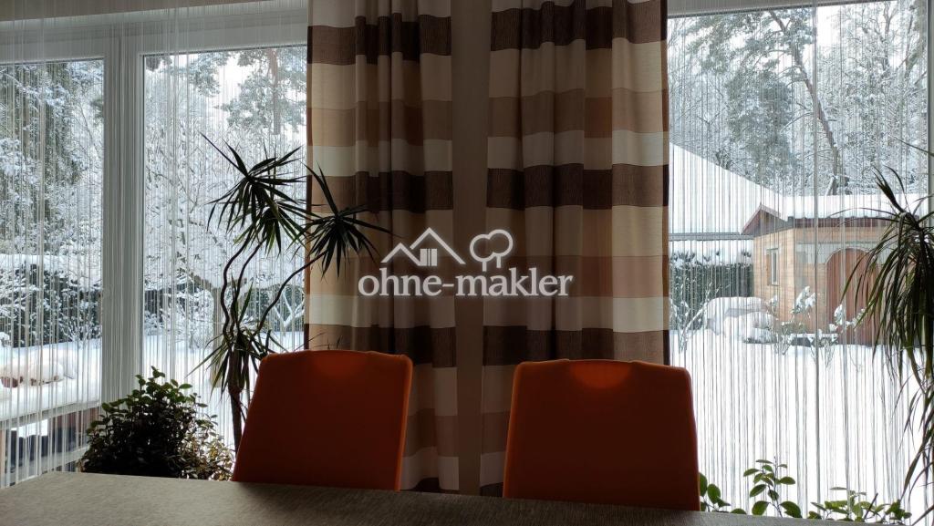 Sicht zum Garten im Winter