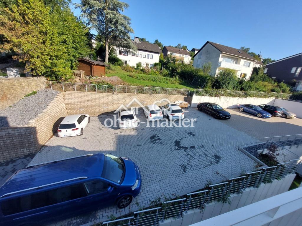 Parkplatz hinterm Haus